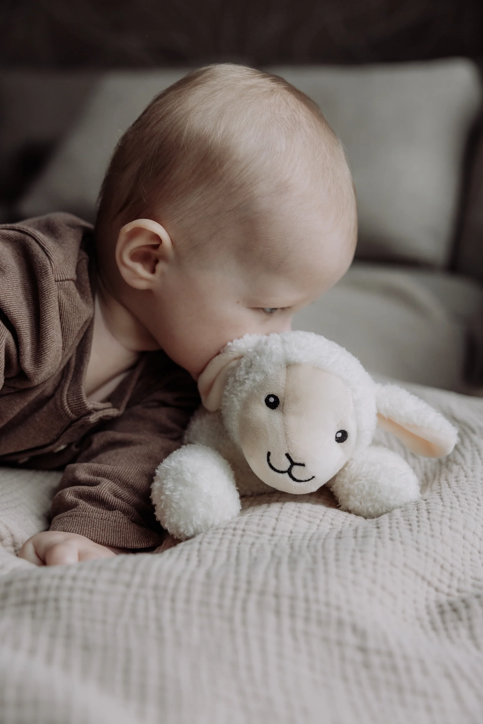 Rosie (beige) - Rechargeable heartbeat comforter (Flow) mouton
