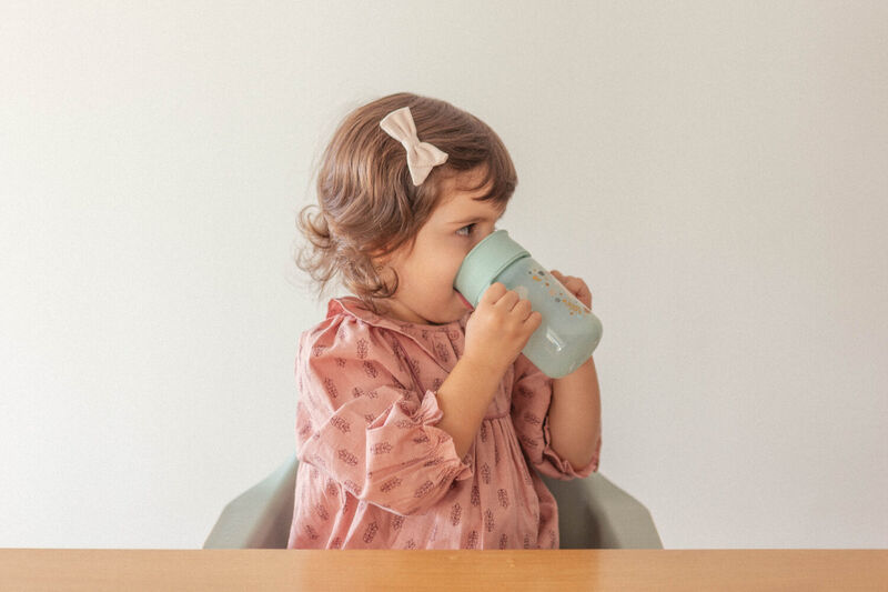 Tasse d’apprentissage 360° 340ml - Wonderland Vert (Suavinex) – Image 2
