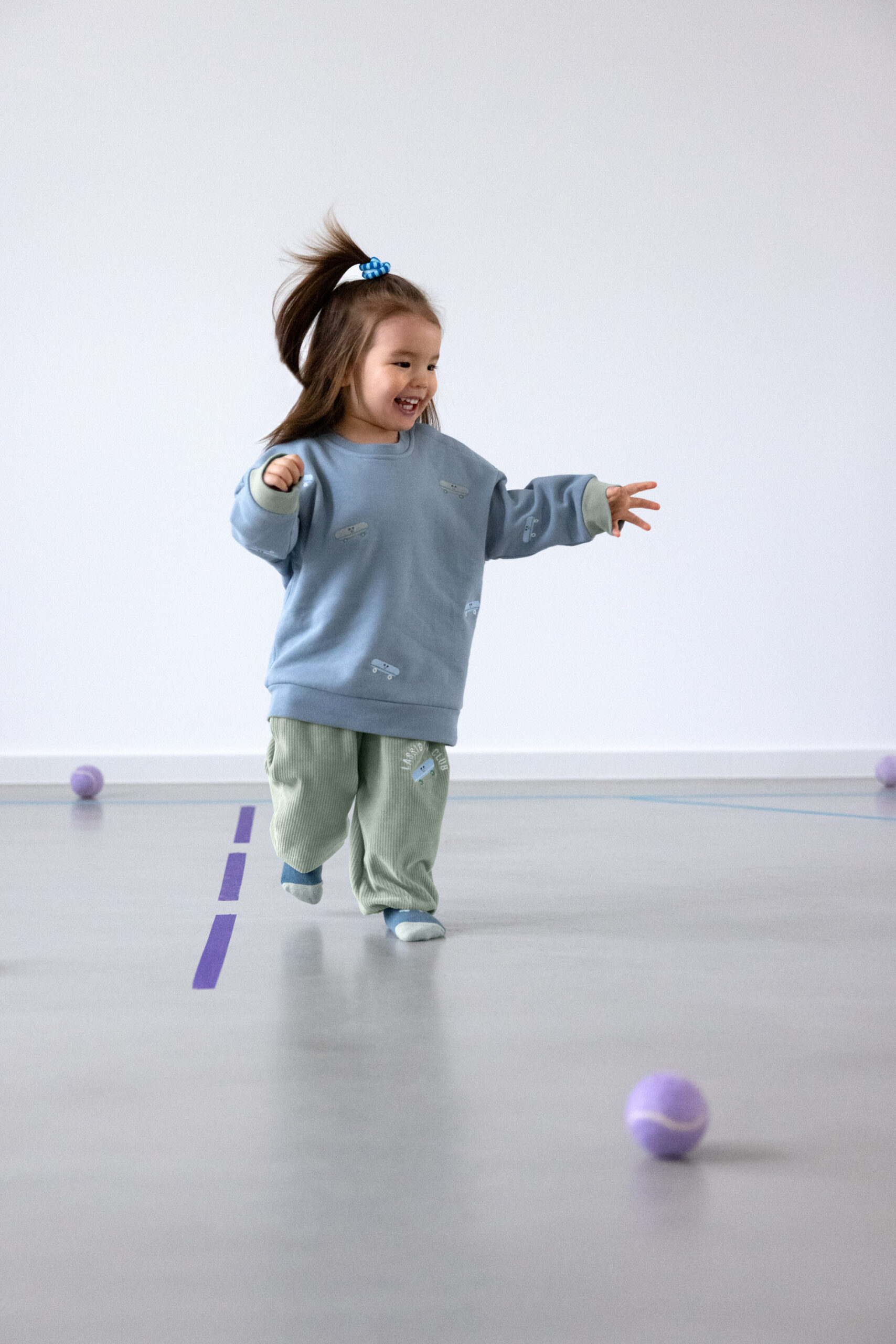 Sweat Enfants - Bio Coton, Skateboard bleu (Lassig) – Image 3